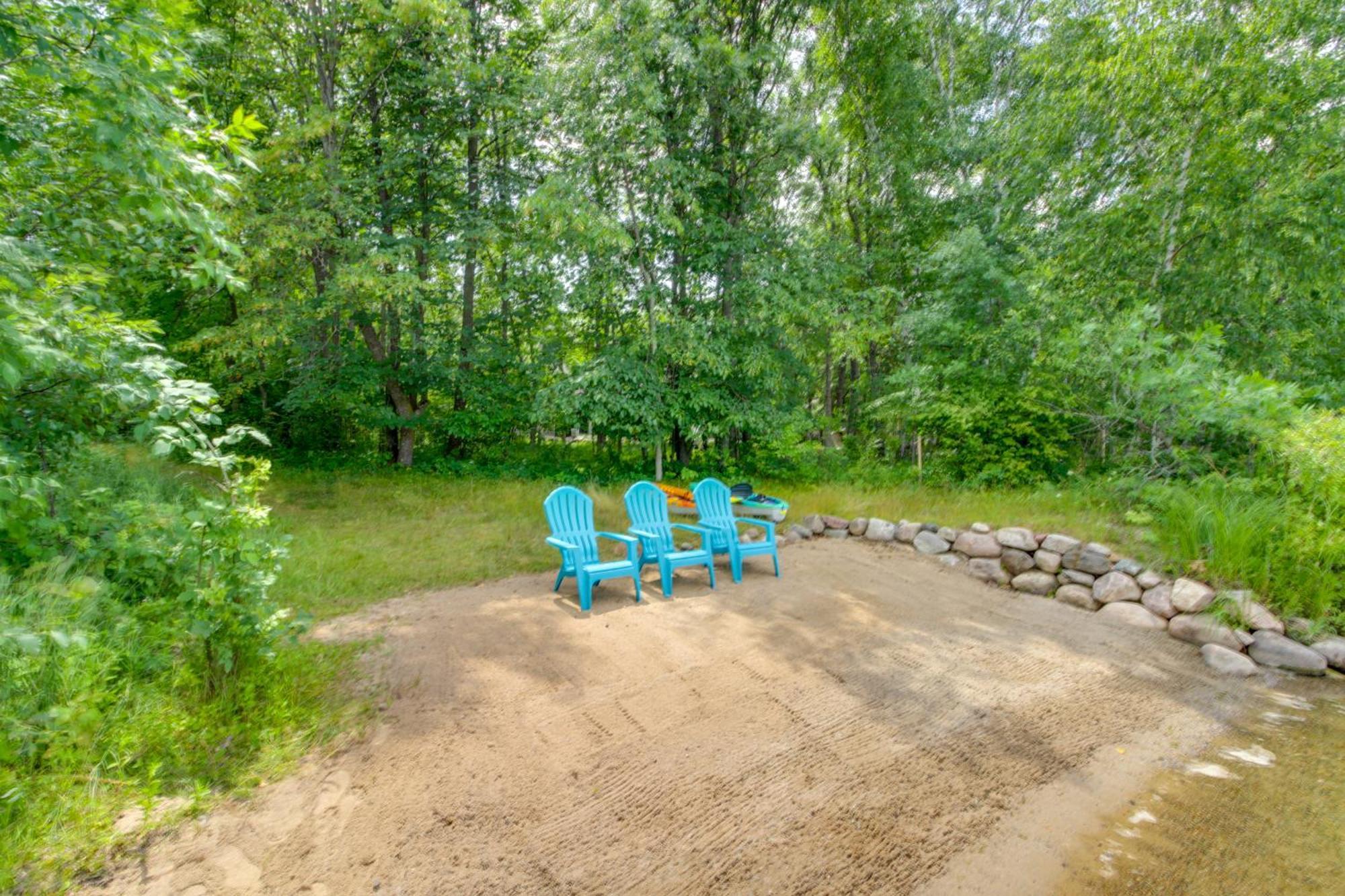 Beautiful Breezy Point Home With Beach And Dock! Pequot Lakes المظهر الخارجي الصورة